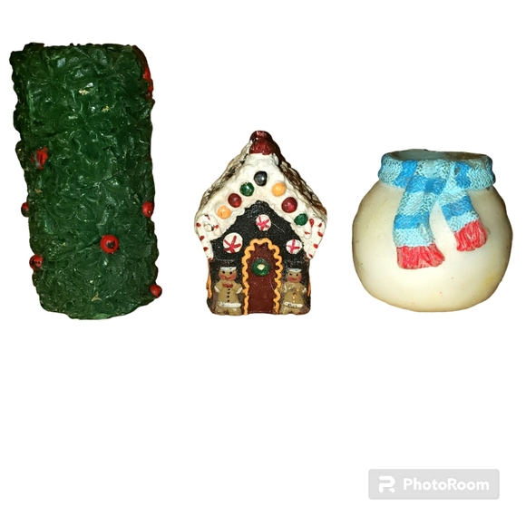 NWOT Kohl's Christmas Themed Candles Set - Picture 1 of 16